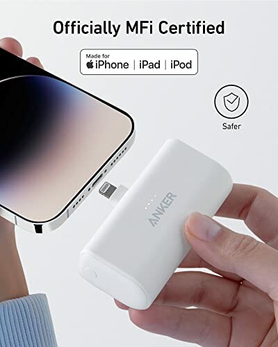 Anker power bank connected to iPhone, MFi certified.